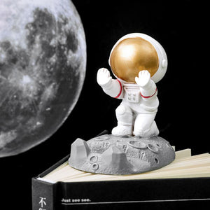 Fashion Creative Astronaut Phone Holder